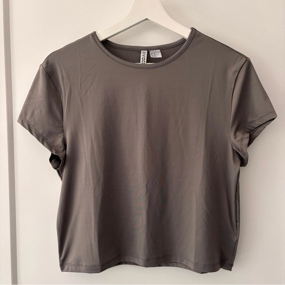 Divided Crop Top - Picture 1 of 6